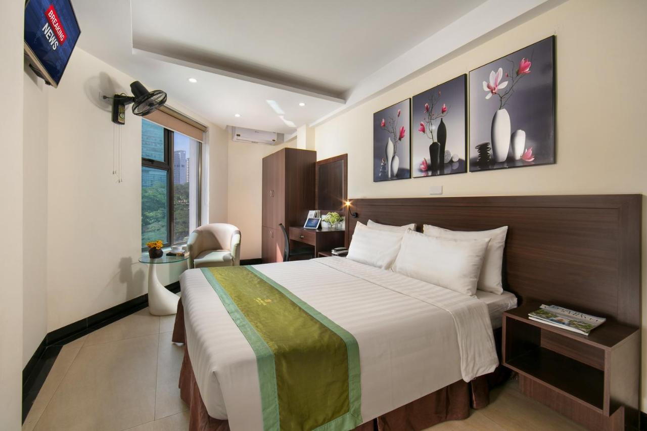 Nhan Hoa Hotel 3*